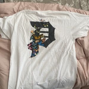 Primitive butterfly tee size medium
